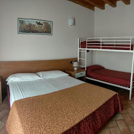 Hotel Agli Ulivi Valeggio sul Mincio Ngoại thất bức ảnh