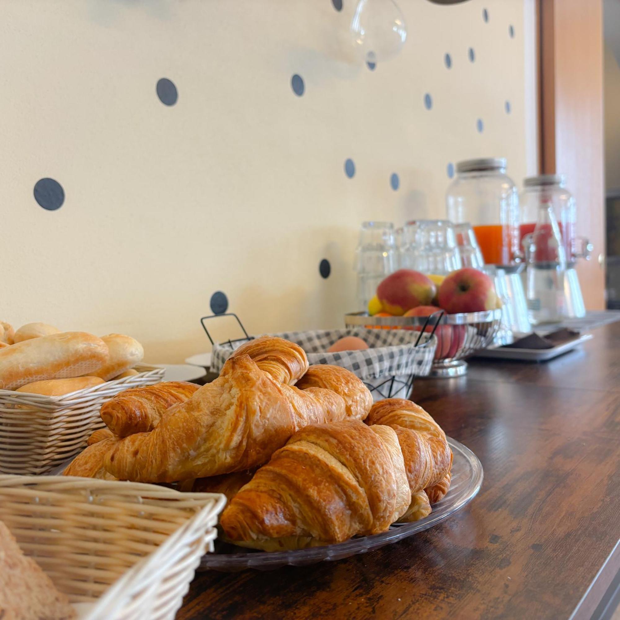 Hotel Agli Ulivi Valeggio sul Mincio Ngoại thất bức ảnh