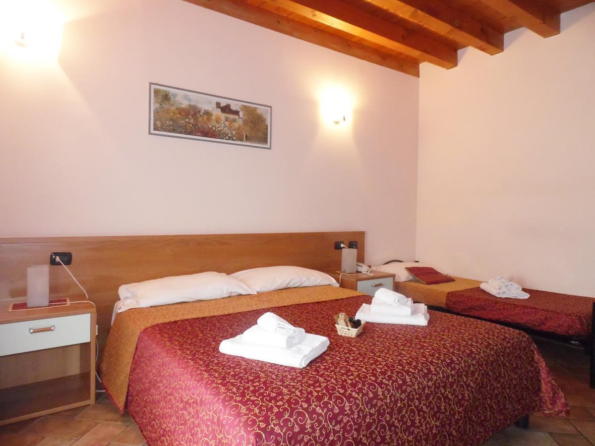 Hotel Agli Ulivi Valeggio sul Mincio Ngoại thất bức ảnh