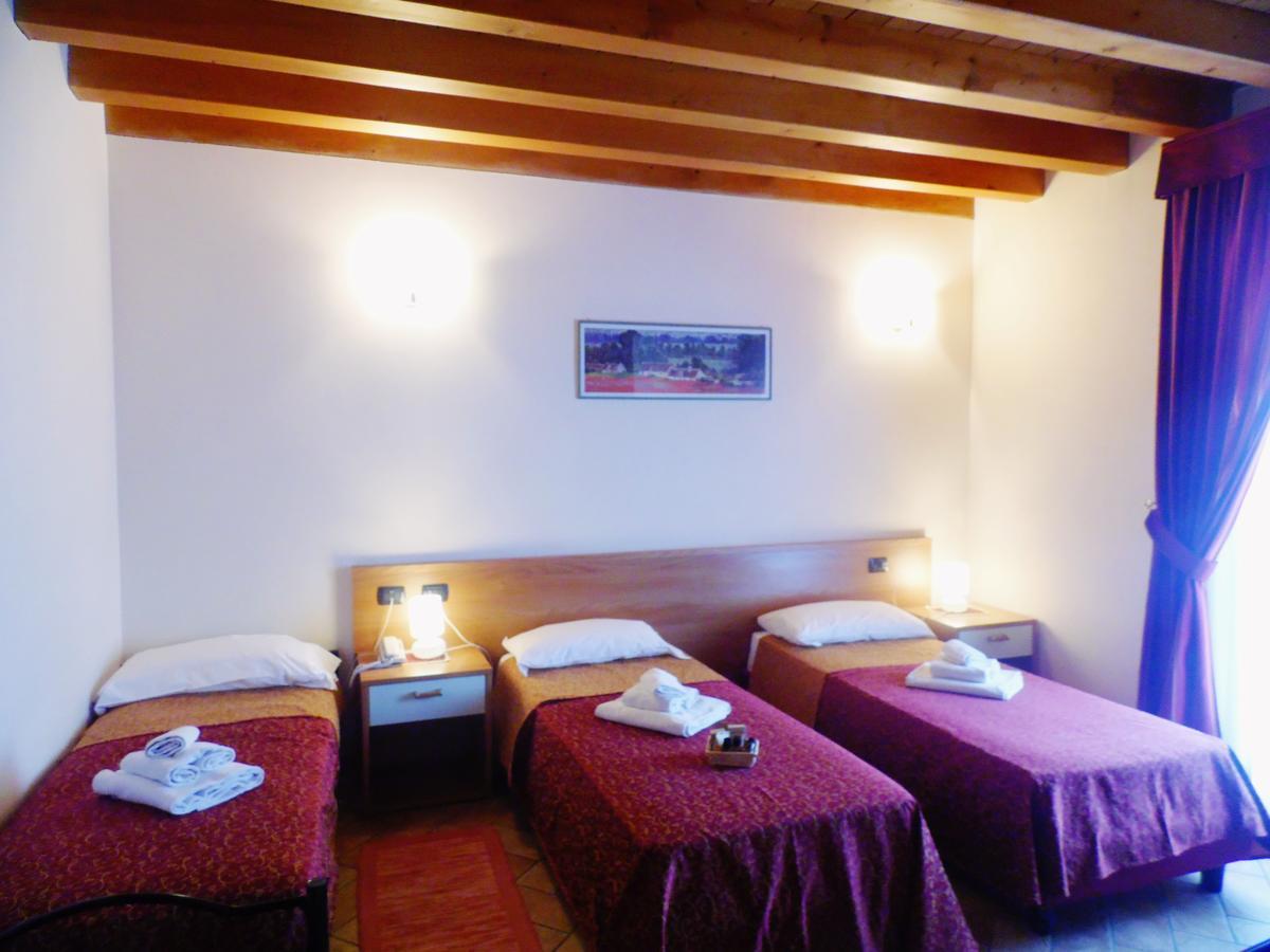 Hotel Agli Ulivi Valeggio sul Mincio Ngoại thất bức ảnh